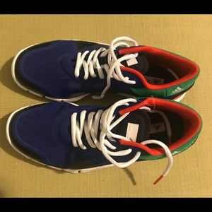 Adidas women’s sneakers